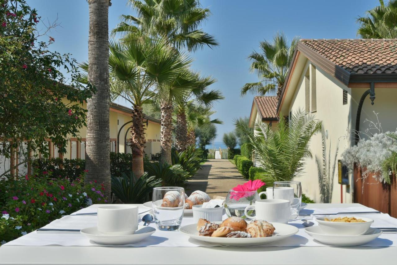 Paestum Inn Beach Resort Exterior foto